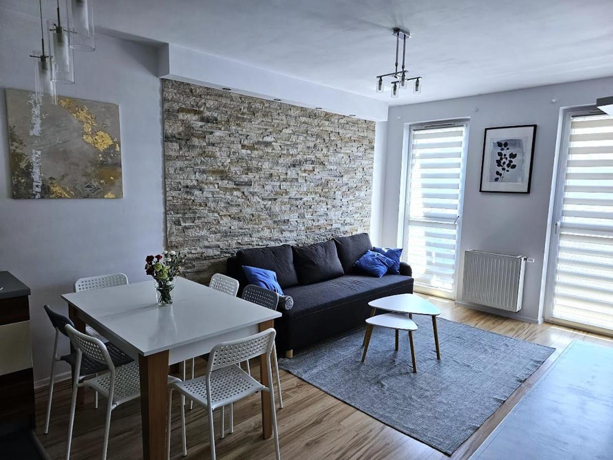 Mieszkanie 6-Osobowe Krakow Przy Plywajacych Basenach Zakrzowek Экстерьер фото